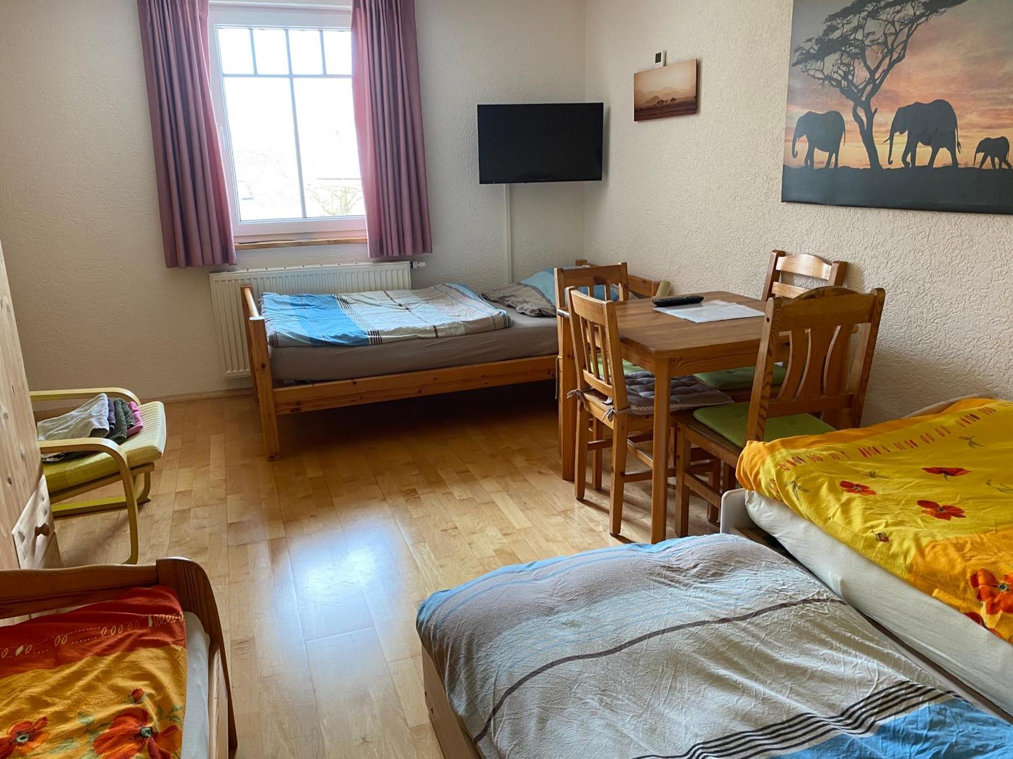 Ferienzimmer Oelhaf Zimmer In Gelb Self Check-In Mit Key-Tresore Wilhelmsdorf  Εξωτερικό φωτογραφία